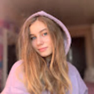 Meet your Posher, Eleonora